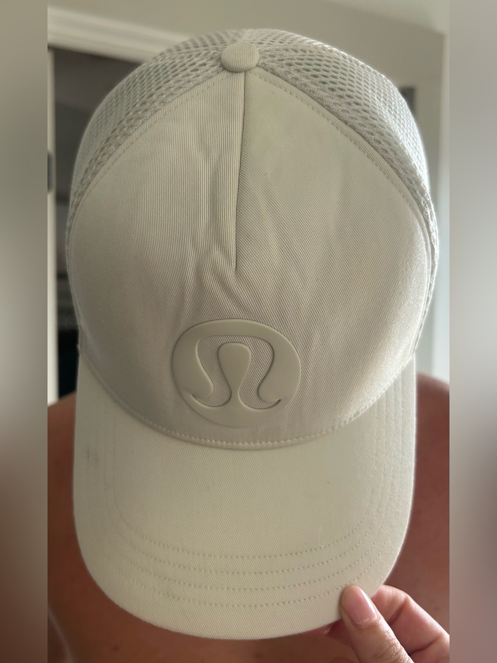 Men’s Lululemon Light Cream Logo Mesh Trucker Hat